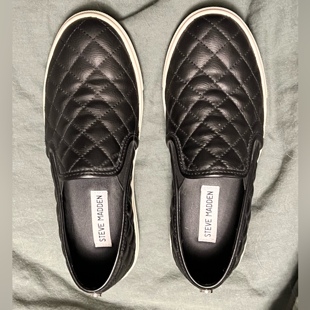 Quilted Steve Madden flats